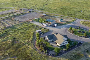 600 Artemesia Ln, Gardnerville, NV 89460 - Photo 58