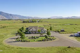 600 Artemesia Ln, Gardnerville, NV 89460 - Photo 4