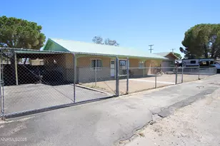 824 H St, Hawthorne, NV 89415 - Photo 4