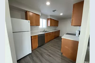 1090 Barstow Street #A, Reno, NV 89512 - Photo 6