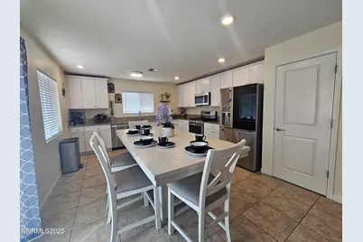 632 Coyote Bluff Ct, Reno, NV 89506 - Photo 6