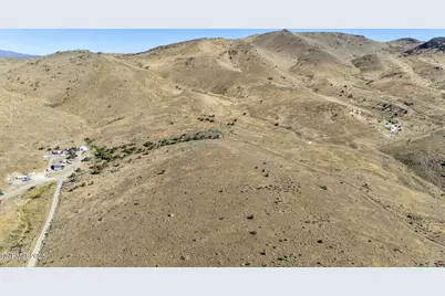 8560 Chimney Road, Reno, NV 89506 - Photo 4