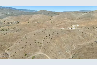 8560 Chimney Road, Reno, NV 89506 - Photo 6