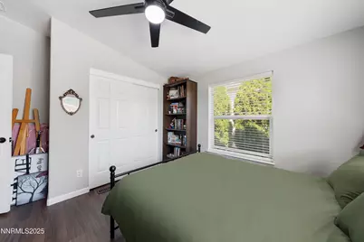 7571 Diamond Pointe Way, Reno, NV 89506 - Photo 32