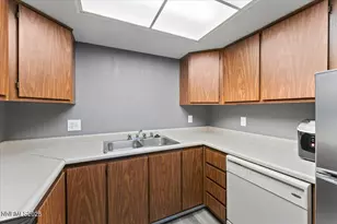 31 Vista Rafael Pkwy, Reno, NV 89503 - Photo 8