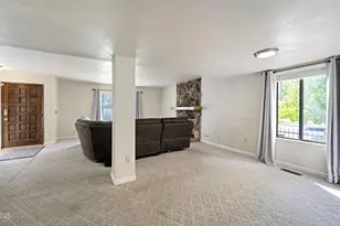 1515 Foster Dr, Reno, NV 89509 - Photo 20