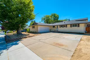 1510 Majestic Dr, Reno, NV 89503 - Photo 34