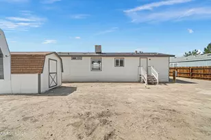863 Jennys Ln, Fernley, NV 89408 - Photo 20