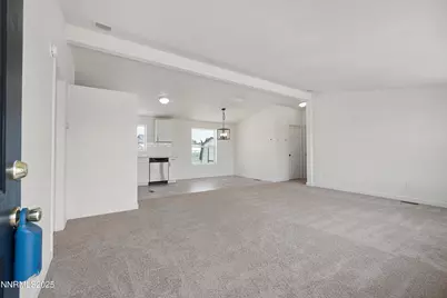 863 Jennys Lane, Fernley, NV 89408 - Photo 6