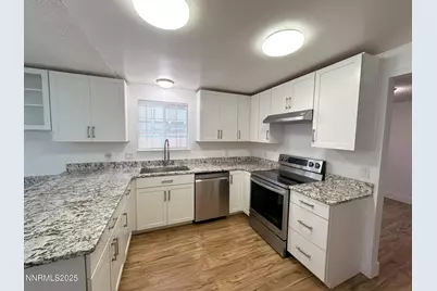 3095 Randolph Drive, Reno, NV 89502 - Photo 4