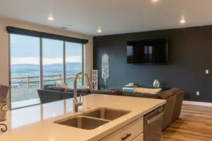 5465 Spirit Ct, Sparks, NV 89436 - Photo 10