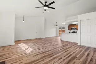 1286 Currycomb Cir, Minden, NV 89423 - Photo 6