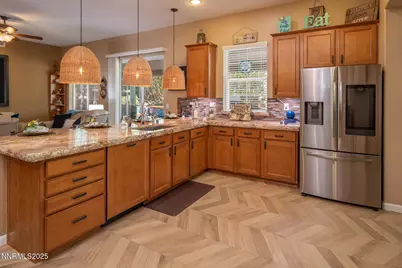 6581 Voyage Drive, Sparks, NV 89436 - Photo 8
