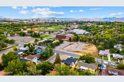 625 Hunter Lake Drive, Reno, NV 89509 - Photo 52