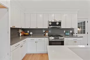 625 Hunter Lake Dr, Reno, NV 89509 - Photo 12