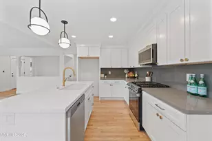 625 Hunter Lake Dr, Reno, NV 89509 - Photo 10