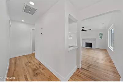 625 Hunter Lake Drive, Reno, NV 89509 - Photo 16