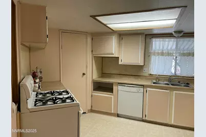 1236 Kingslane Court, Gardnerville, NV 89410 - Photo 14