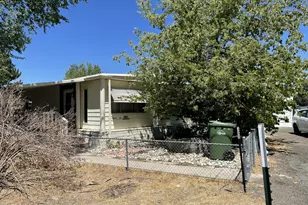 1236 Kingslane Ct, Gardnerville, NV 89410 - Photo 4