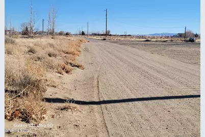 1100 Antelope Street, Silver Springs, NV 89429 - Photo 2