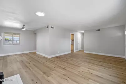 1365 Prospect Avenue, Sparks, NV 89431 - Photo 6