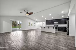 7423 Comet Ct, Sparks, NV 89436 - Photo 8