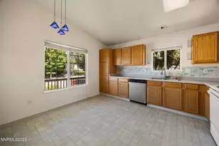 17862 Bear River Ct, Reno, NV 89508 - Photo 6