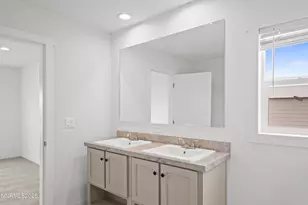 7565 Springfield Rd, Silver Springs, NV 89429 - Photo 12