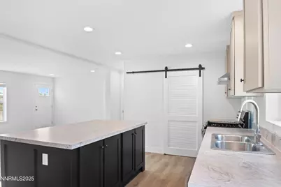 7565 Springfield Road, Silver Springs, NV 89429 - Photo 6