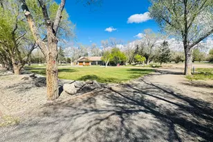 1616 Scoti Ln, Gardnerville, NV 89410 - Photo 12