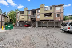 2085 Highview Ct, Reno, NV 89512 - Photo 2