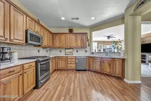 510 S Sand Crane Cir, Sparks, NV 89436 - Photo 10