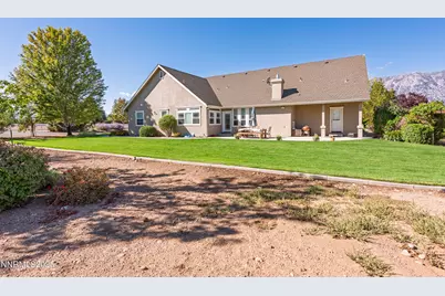 1030 Country Lane, Gardnerville, NV 89460 - Photo 10