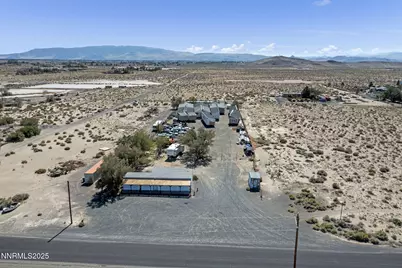 2725 E Fir Street, Silver Springs, NV 89429 - Photo 10