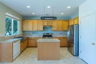 932 Lakeview Dr, Dayton, NV 89403 - Photo 10