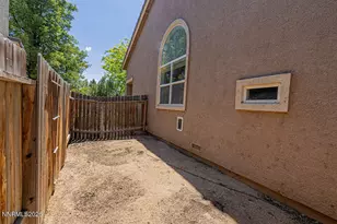 932 Lakeview Dr, Dayton, NV 89403 - Photo 32