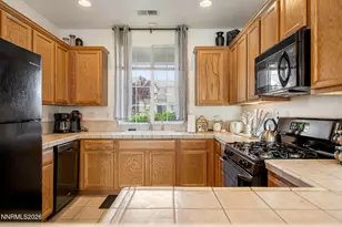 932 Lakeview Dr, Dayton, NV 89403 - Photo 18