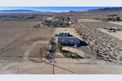1535 Lincoln Circle, Silver Springs, NV 89429 - Photo 40
