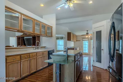 1535 Lincoln Circle, Silver Springs, NV 89429 - Photo 6