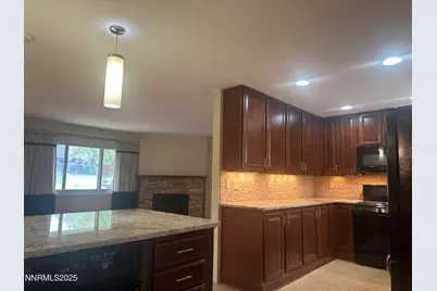 880 Ruby Avenue, Reno, NV 89503 - Photo 12