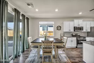 1071 Iron King Dr, Sparks, NV 89441 - Photo 12