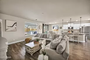 1071 Iron King Dr, Sparks, NV 89441 - Photo 14