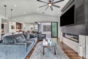 2348 Hammer Fls Dr, Reno, NV 89521 - Photo 12