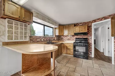 167 E 7th Avenue, Sun Valley, NV 89433 - Photo 28