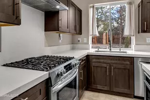 10595 Baton Ct, Reno, NV 89521 - Photo 16