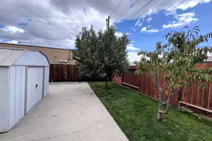 230 Glenmanor Dr, Reno, NV 89509 - Photo 24