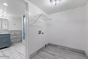 850 W 11th St, Reno, NV 89503 - Photo 20