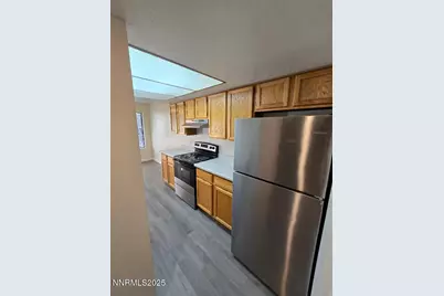 560 Nichols Boulevard, Sparks, NV 89431 - Photo 4