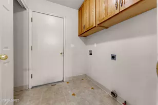 17507 Bear Lake Dr, Reno, NV 89508 - Photo 32