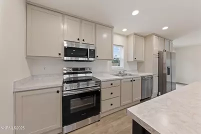 285 Stone Corral Drive, Sun Valley, NV 89433 - Photo 8